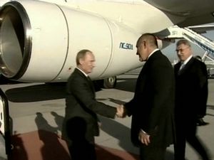 Руският премиер Путин посети България