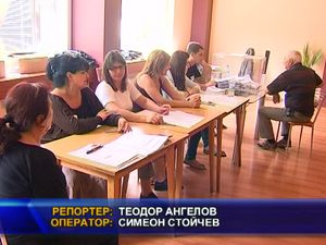 Груби изборни нарушения в град Своге и село Искрец