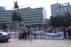 Стотици майки на деца инвалиди излязоха на национален протест пред парламента